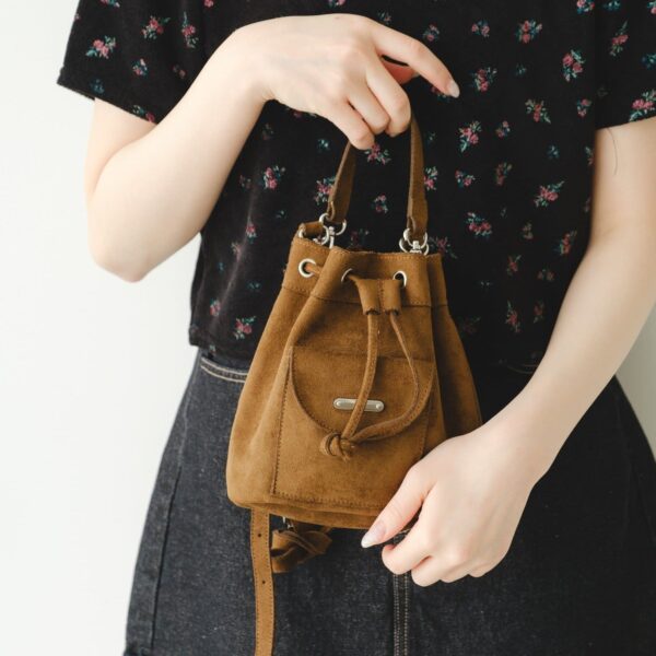 Kastane 麂皮感迷你手袋