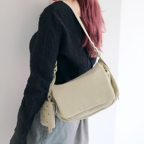 Kastane 單肩手袋（附鉚釘裝飾小包）