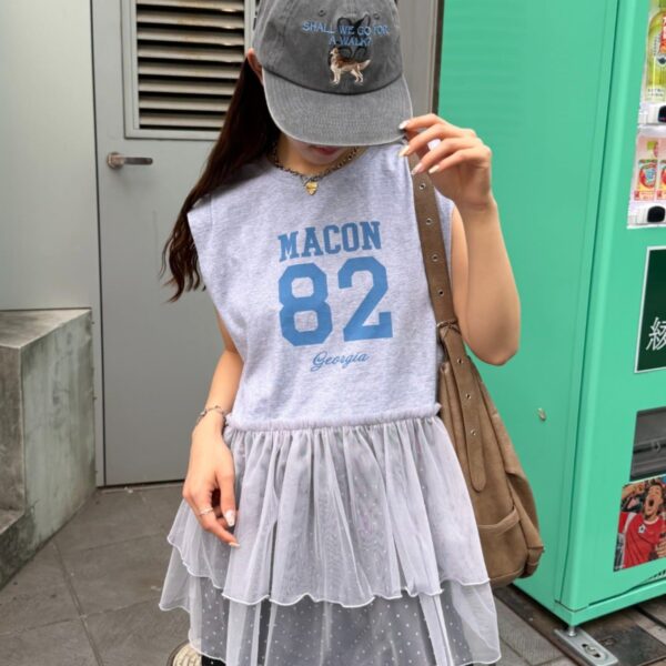 w closet 運動風背心拼接網紗蛋糕裙擺上衣